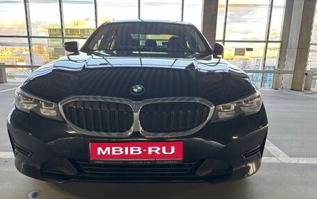 BMW 3 серия, 2019 год, 2 700 000 рублей, 3 фотография