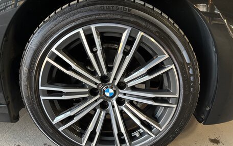 BMW 3 серия, 2019 год, 2 700 000 рублей, 16 фотография