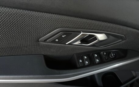 BMW 3 серия, 2019 год, 2 700 000 рублей, 19 фотография