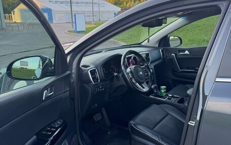 KIA Sportage IV рестайлинг, 2018 год, 2 640 000 рублей, 7 фотография