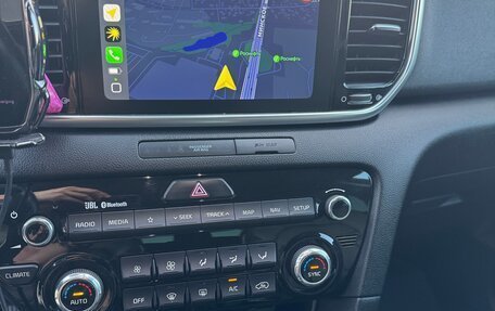 KIA Sportage IV рестайлинг, 2018 год, 2 640 000 рублей, 10 фотография