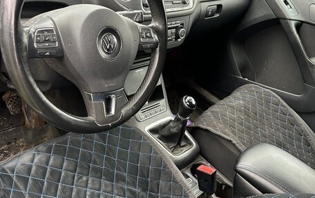 Volkswagen Tiguan I, 2011 год, 950 000 рублей, 3 фотография