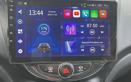 Hyundai Solaris II рестайлинг, 2012 год, 795 000 рублей, 23 фотография