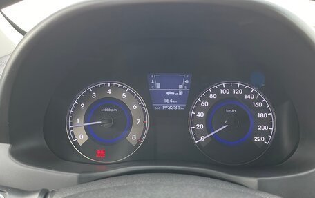 Hyundai Solaris II рестайлинг, 2012 год, 795 000 рублей, 27 фотография