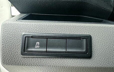 Volkswagen Caravelle T6 рестайлинг, 2021 год, 3 800 000 рублей, 9 фотография