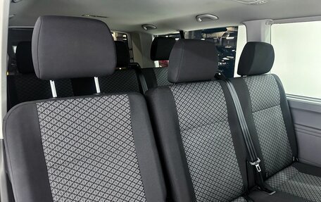 Volkswagen Caravelle T6 рестайлинг, 2021 год, 3 800 000 рублей, 16 фотография