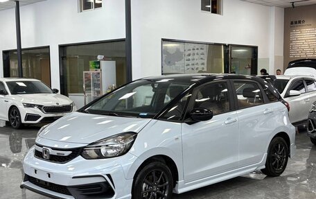 Honda Fit, 2022 год, 1 584 000 рублей, 2 фотография