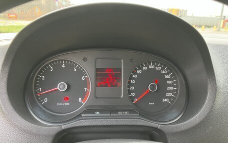 Volkswagen Polo VI (EU Market), 2011 год, 498 000 рублей, 7 фотография