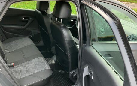 Volkswagen Polo VI (EU Market), 2011 год, 498 000 рублей, 11 фотография