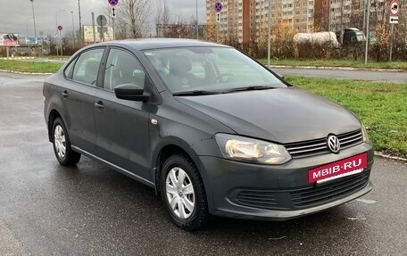 Volkswagen Polo VI (EU Market), 2011 год, 498 000 рублей, 2 фотография
