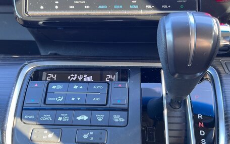 Honda Stepwgn IV, 2017 год, 1 755 000 рублей, 29 фотография