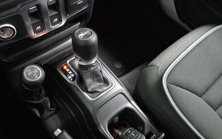 Jeep Wrangler, 2019 год, 3 209 000 рублей, 10 фотография