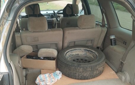 Nissan Liberty, 2001 год, 300 000 рублей, 9 фотография