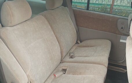 Nissan Liberty, 2001 год, 300 000 рублей, 4 фотография