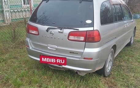 Nissan Liberty, 2001 год, 300 000 рублей, 8 фотография