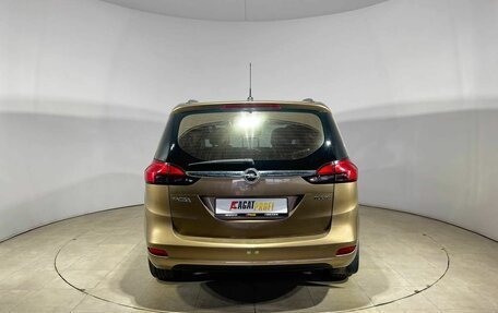 Opel Zafira C рестайлинг, 2013 год, 950 000 рублей, 4 фотография