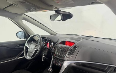 Opel Zafira C рестайлинг, 2013 год, 950 000 рублей, 12 фотография