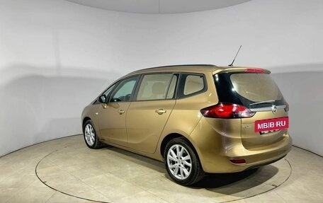 Opel Zafira C рестайлинг, 2013 год, 950 000 рублей, 6 фотография