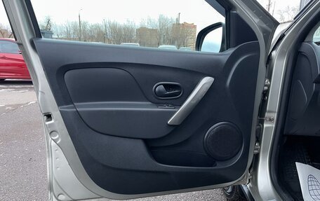 Renault Sandero II рестайлинг, 2015 год, 797 000 рублей, 16 фотография