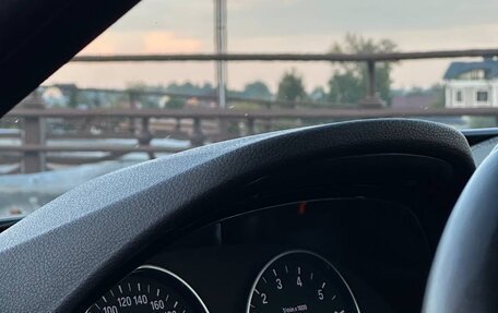 BMW 3 серия, 2018 год, 2 350 000 рублей, 11 фотография