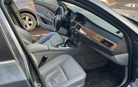 BMW 5 серия, 2009 год, 940 000 рублей, 8 фотография