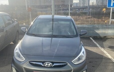 Hyundai Solaris II рестайлинг, 2013 год, 700 000 рублей, 1 фотография