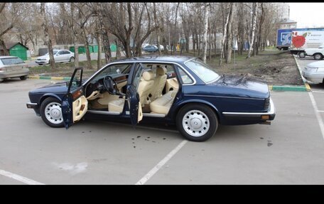 Jaguar XJ III (X350), 1994 год, 1 200 000 рублей, 2 фотография