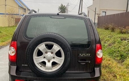 Chevrolet Niva I рестайлинг, 2013 год, 539 000 рублей, 8 фотография