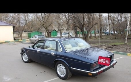 Jaguar XJ III (X350), 1994 год, 1 200 000 рублей, 6 фотография