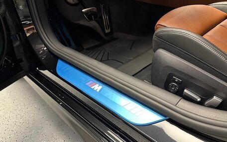 BMW 8 серия, 2023 год, 13 000 000 рублей, 11 фотография