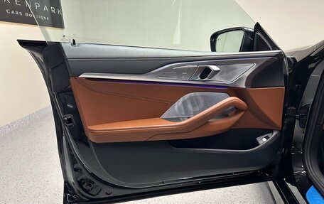 BMW 8 серия, 2023 год, 13 000 000 рублей, 21 фотография