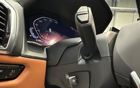 BMW 8 серия, 2023 год, 13 000 000 рублей, 28 фотография