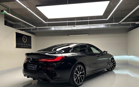 BMW 8 серия, 2023 год, 13 000 000 рублей, 33 фотография