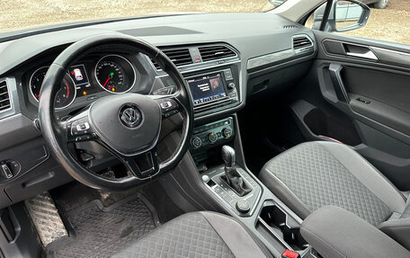 Volkswagen Tiguan II, 2018 год, 2 590 000 рублей, 5 фотография