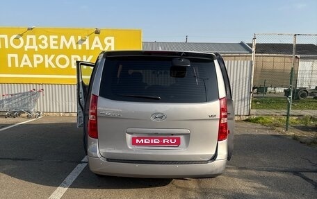 Hyundai Grand Starex Grand Starex I рестайлинг 2, 2016 год, 2 870 000 рублей, 12 фотография