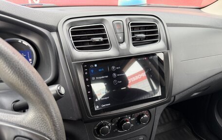 Renault Logan II, 2014 год, 567 000 рублей, 12 фотография