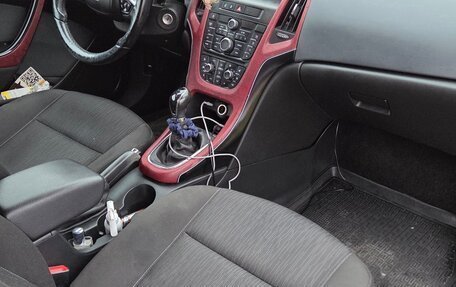 Opel Astra J, 2014 год, 1 100 000 рублей, 5 фотография