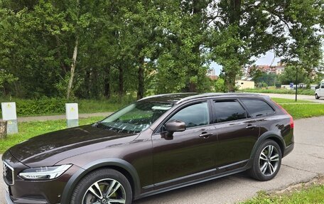 Volvo V90 Cross Country I рестайлинг, 2019 год, 2 700 000 рублей, 1 фотография