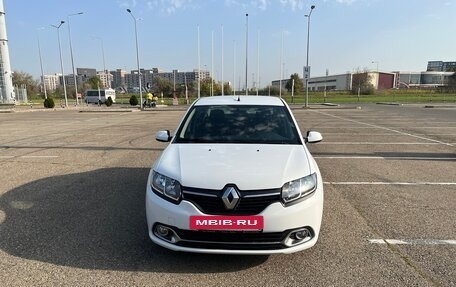 Renault Logan II, 2017 год, 640 000 рублей, 2 фотография