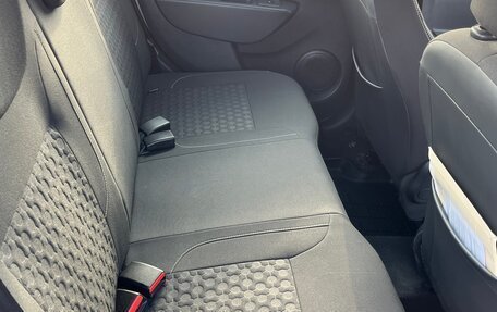 Renault Logan II, 2017 год, 640 000 рублей, 12 фотография