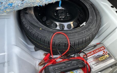 Renault Logan II, 2017 год, 640 000 рублей, 14 фотография