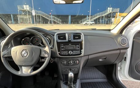 Renault Logan II, 2017 год, 640 000 рублей, 15 фотография