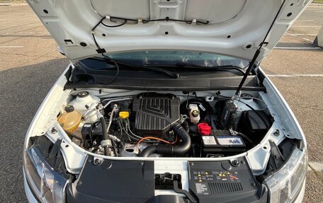 Renault Logan II, 2017 год, 640 000 рублей, 21 фотография