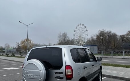 Chevrolet Niva I рестайлинг, 2004 год, 405 000 рублей, 5 фотография