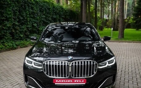 BMW 7 серия, 2019 год, 8 100 000 рублей, 2 фотография
