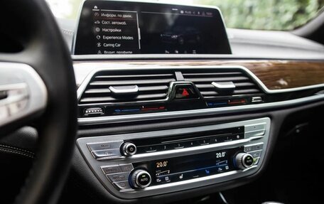 BMW 7 серия, 2019 год, 8 100 000 рублей, 14 фотография