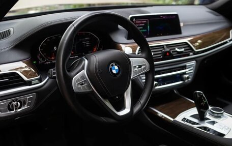 BMW 7 серия, 2019 год, 8 100 000 рублей, 12 фотография