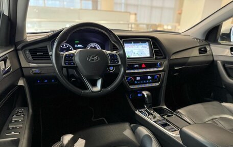 Hyundai Sonata VII, 2019 год, 1 890 000 рублей, 26 фотография