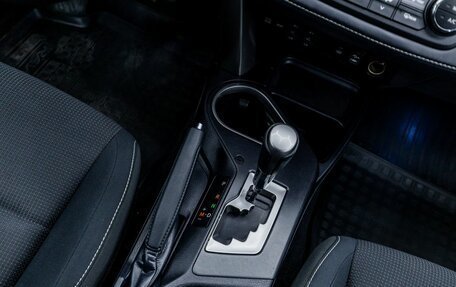 Toyota RAV4, 2018 год, 2 352 000 рублей, 12 фотография