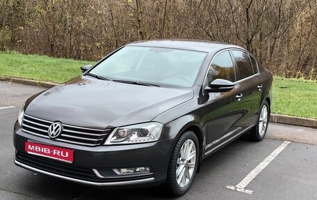 Volkswagen Passat B7, 2011 год, 1 000 000 рублей, 1 фотография